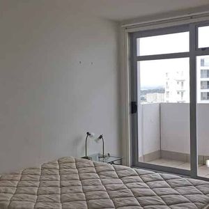 Two Bedroom Apartment in CBD - Photo 2