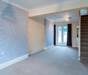 2 bedroom terraced house to rent - Photo 1