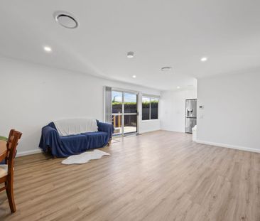 Accessible Summerhill living close to amenities. - Photo 3