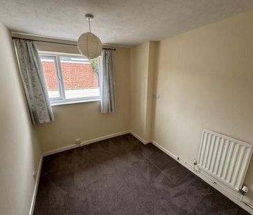 3 bedroom detached bungalow to rent - Photo 5