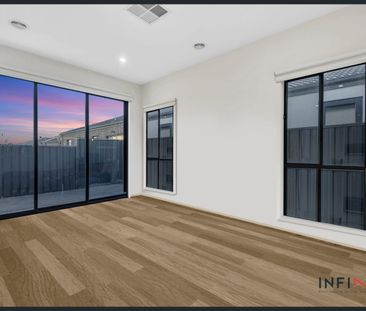 Luxury Living on prime location of Tarneit, - Photo 1