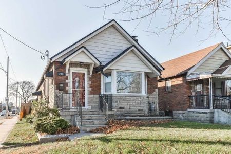 For Lease - 240 Dewhurst Boulevard Unit# Basement, Toronto, Ontario - Photo 2