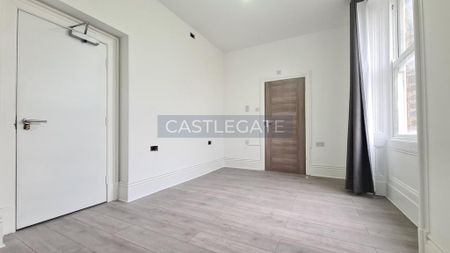 1 bedroom ground floor flat to rent - Photo 5