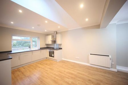 1 bedroom maisonette to rent - Photo 3