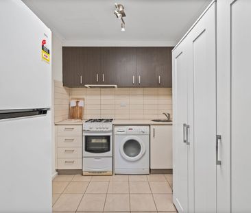 Charming Fully Furnished Studio in the Heart of St Kilda - Photo 6