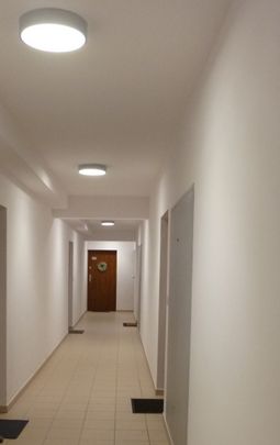 Dwa przestronne pokoje, blisko WKD - Zdjęcie 1