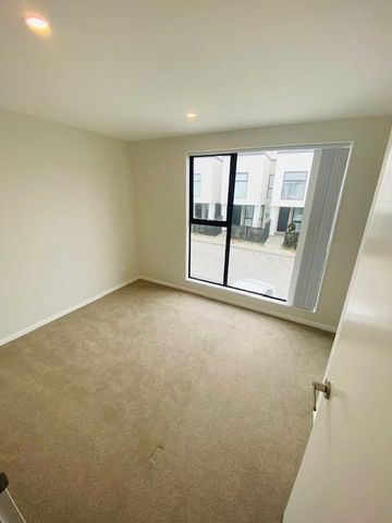 SILVERDALE, 3 BEDROOMS - Photo 4
