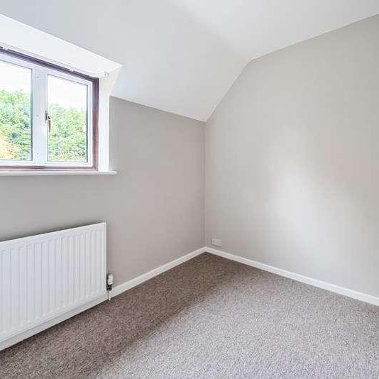 Cheltenham Road, Cirencester, Gloucestershire, GL7 - Photo 1