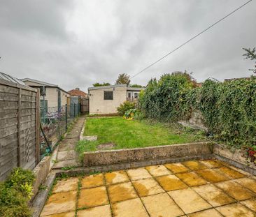 Coronation Avenue - Photo 1