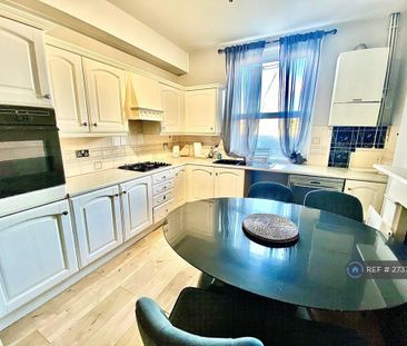 2 bedroom maisonette to rent - Photo 5