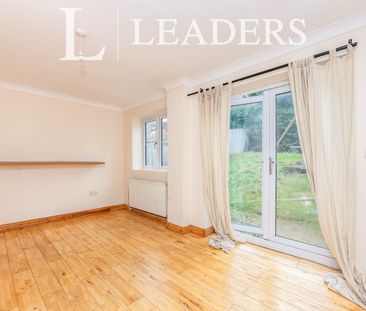 3 bedroom terraced to rent Chene Mews - Photo 2