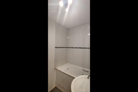 1 Bed Maisonette, Claverley Green, LU2 - Photo 2