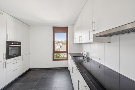 Charmante 3.5-Zimmerwohnung mit sonnigem Balkon - Photo 3