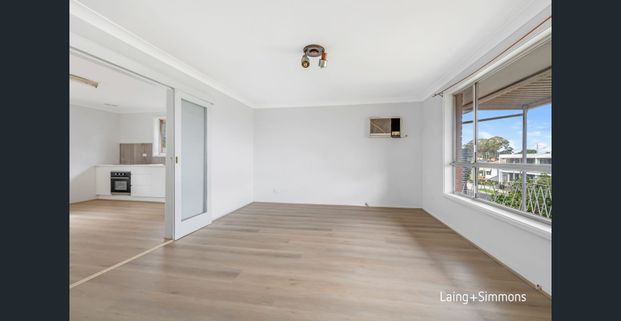 RECENTLY RENOVATED & MOVE-IN READY! - Photo 1