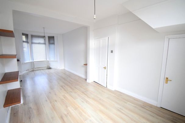 50 London Road, BT68EY, Belfast - Photo 1