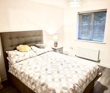 1 bedroom in a house share to rent - Photo 3