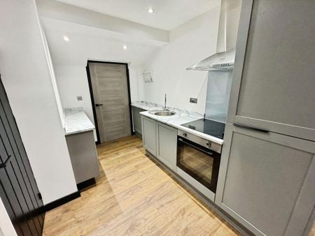 1 bedroom flat to rent - Photo 2