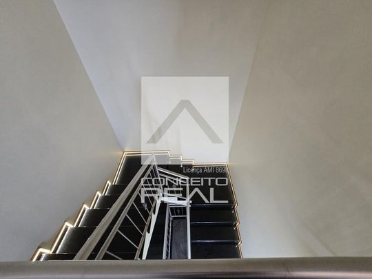 Moradia T4 em Porto - Foto 1