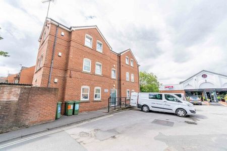 First Floor Flat, Park farm House, 103 Haxby Road - Photo 2