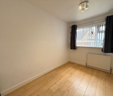 2 bedroom semi-detached bungalow to rent - Photo 6