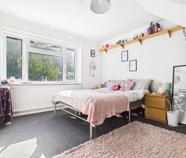 4 bedroom semi-detached house to rent - Photo 6