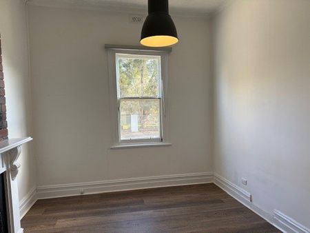 Timless Charm - Photo 4