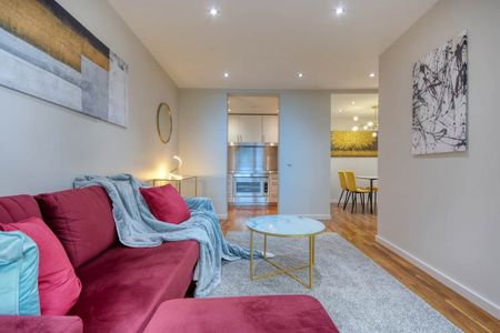 3 Bed Flat, New Providence Wharf, E14 - Photo 3