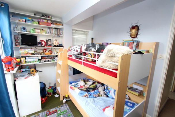 Coppetts Road - Photo 1