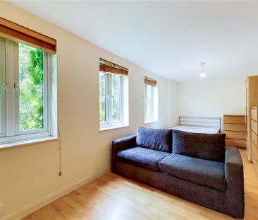 Studio to rent - Photo 4