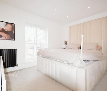 4 bedroom detached house to rent - Photo 6