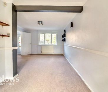 3 bedroom end of terrace house to rent - Photo 1