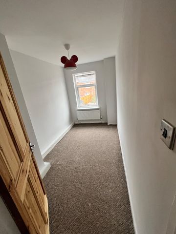 3 Bed Terraced House, Rowan Street, LE3 - Photo 3