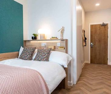 Premium Ensuite - Photo 4