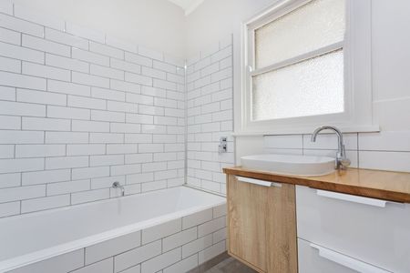 319 Chisholm Street, Black Hill - Photo 5