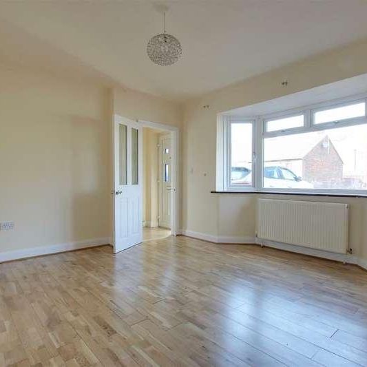 St Johns Road, Aylesbury, HP20 - Photo 1