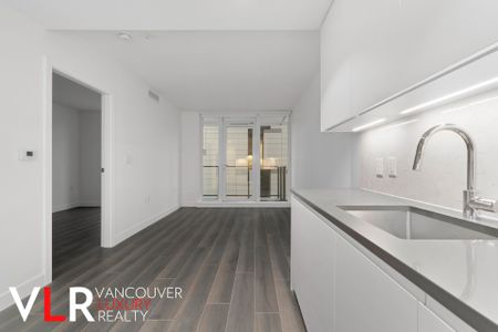 Condo in Vancouver East Side, BC - Photo 3