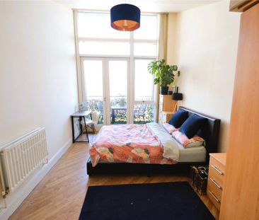 2 bedroom flat to rent - Photo 6