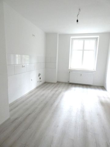 *** Modernisierte Altbauwohnung mit toller Wohnküche und Loggia zu vermieten *** - Photo 4