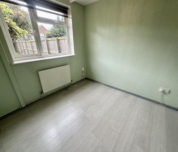 3 bedroom property to rent - Photo 2