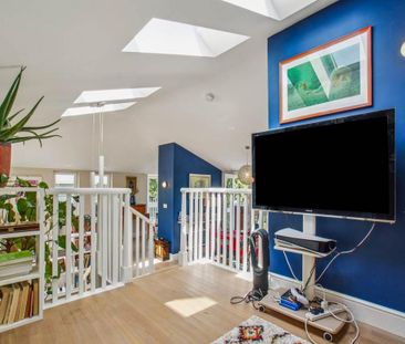 3 bedroom flat to rent - Photo 1
