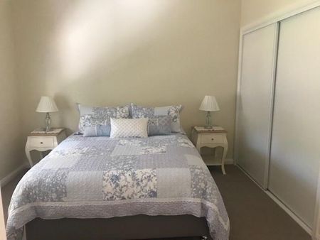 Tamworth Furnished Accommodation - North Tamworth - Photo 2