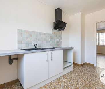 Location Appartement 2 pièces 47m² REIMS 51100 - Photo 2