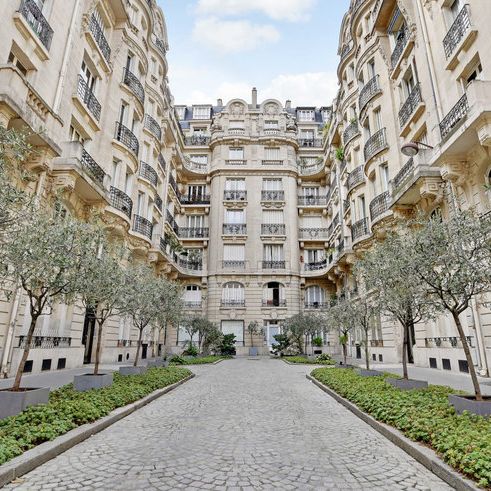 Rue Raynouard - Photo 1