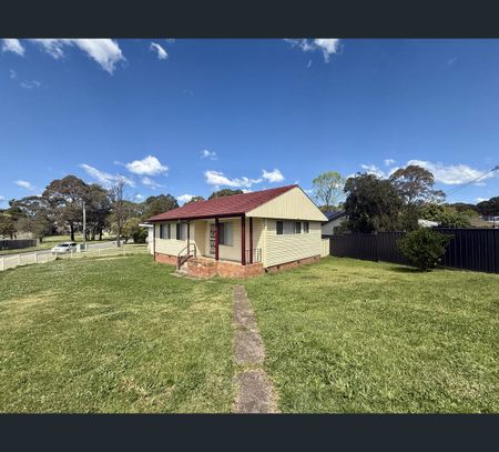 8 Sturt Street, Windale, NSW 2306 - Photo 2