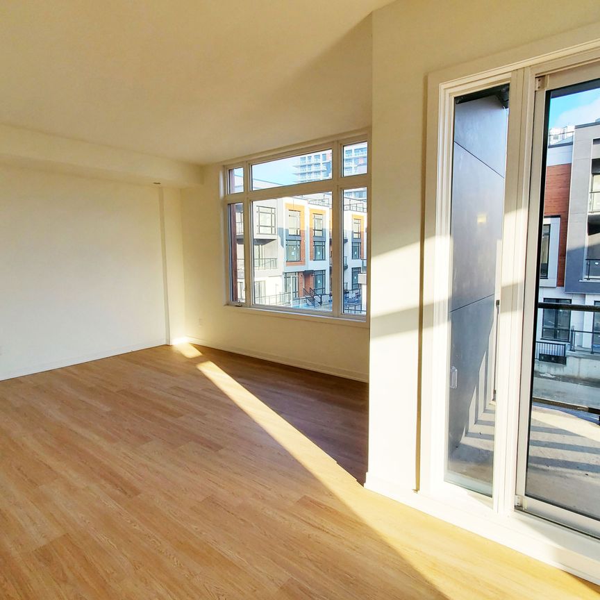 For Lease - 15 David Eyer Road Unit# 1411, Richmond Hill, Ontario - Photo 1