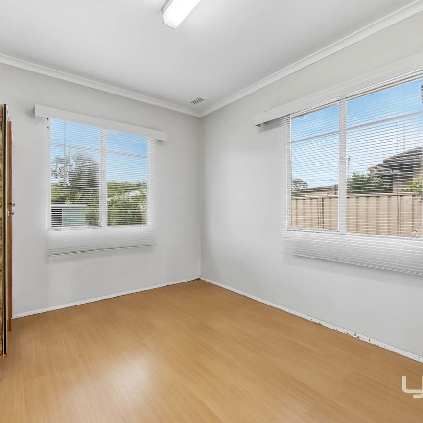 So Close you can smell the El Jannah and GYG - Photo 1