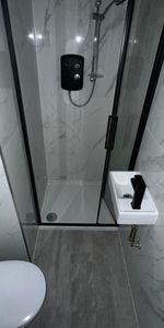 Studio Flat, Neuchatel Road, SE6 - Photo 4