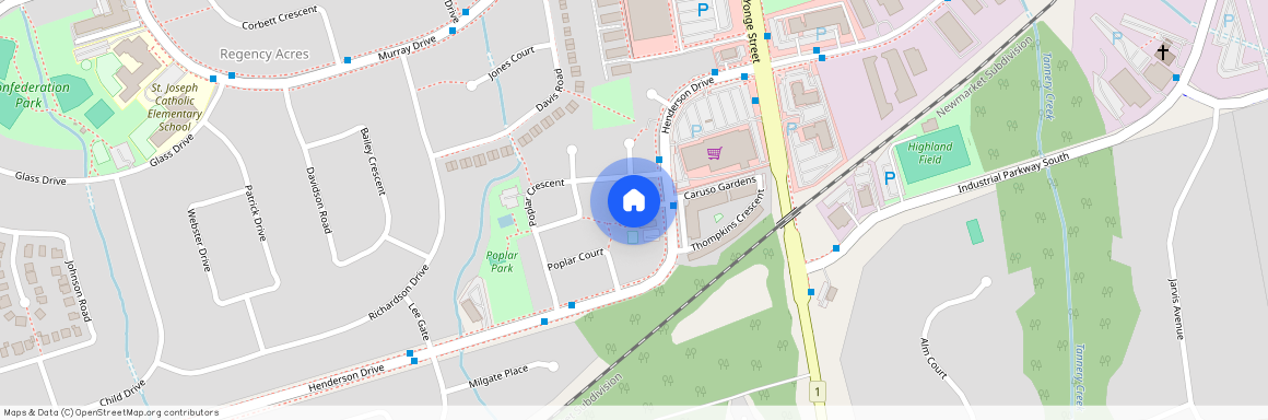 82 Henderson Drive, Aurora