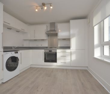 2 Castlegate Avenue - Photo 2