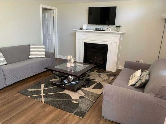 For Lease - 11 13th St S Street, Wasaga Beach, Ontario - Photo 1